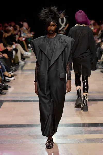 Look 59